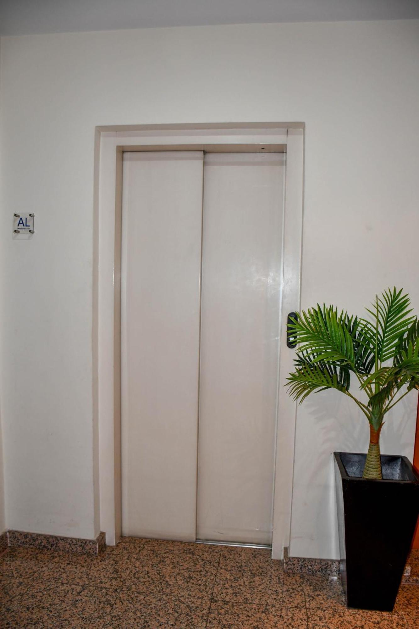 Tranquility Apartment 卡尼索 外观 照片